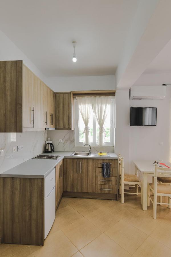 Near The Sea Apartments Nano كساميل المظهر الخارجي الصورة