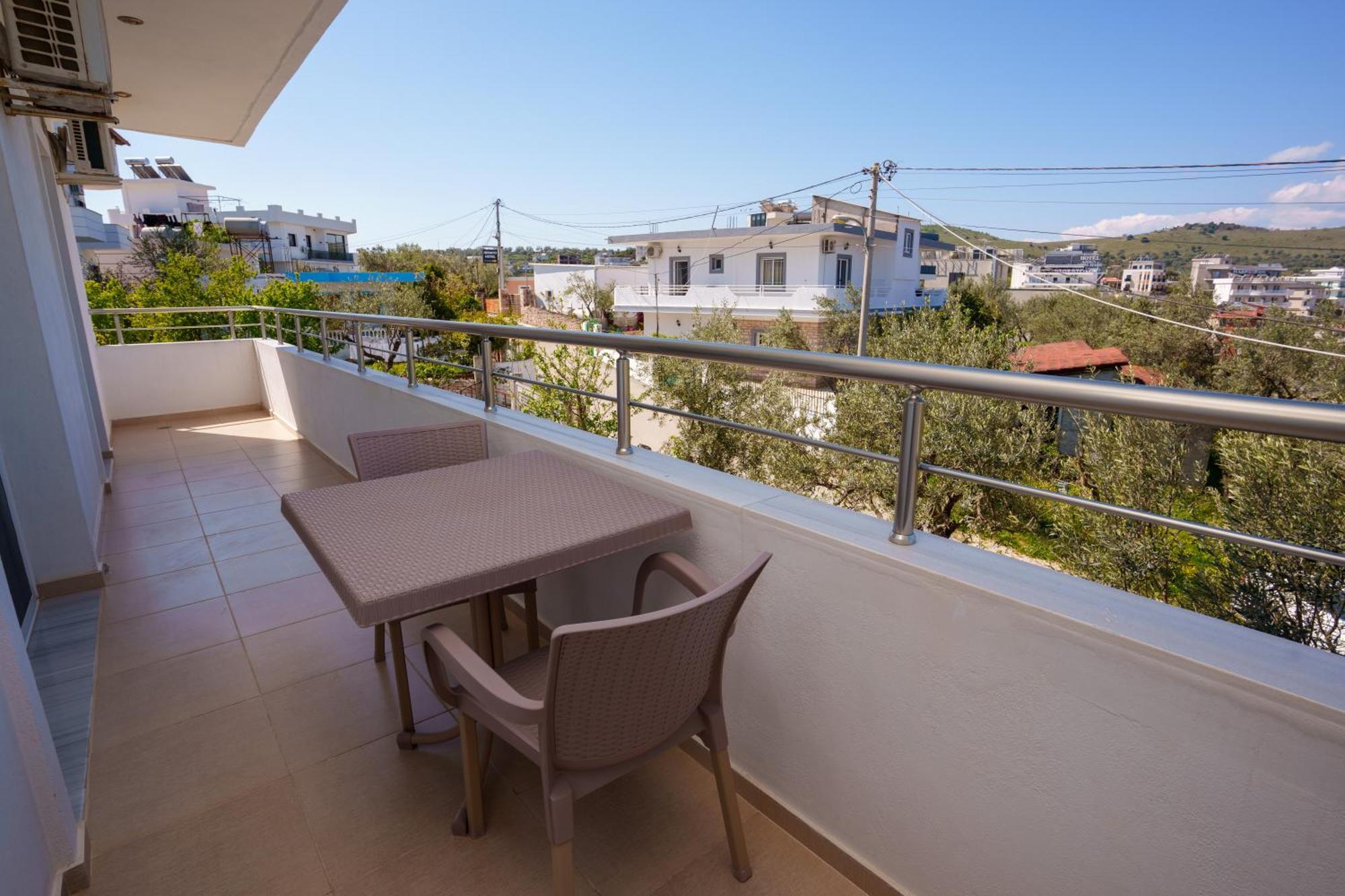 Near The Sea Apartments Nano كساميل المظهر الخارجي الصورة