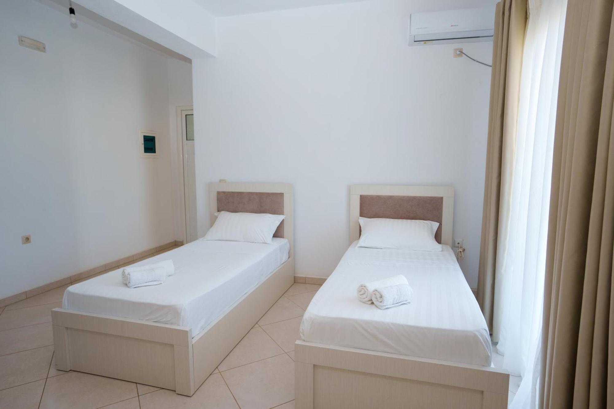 Near The Sea Apartments Nano كساميل المظهر الخارجي الصورة