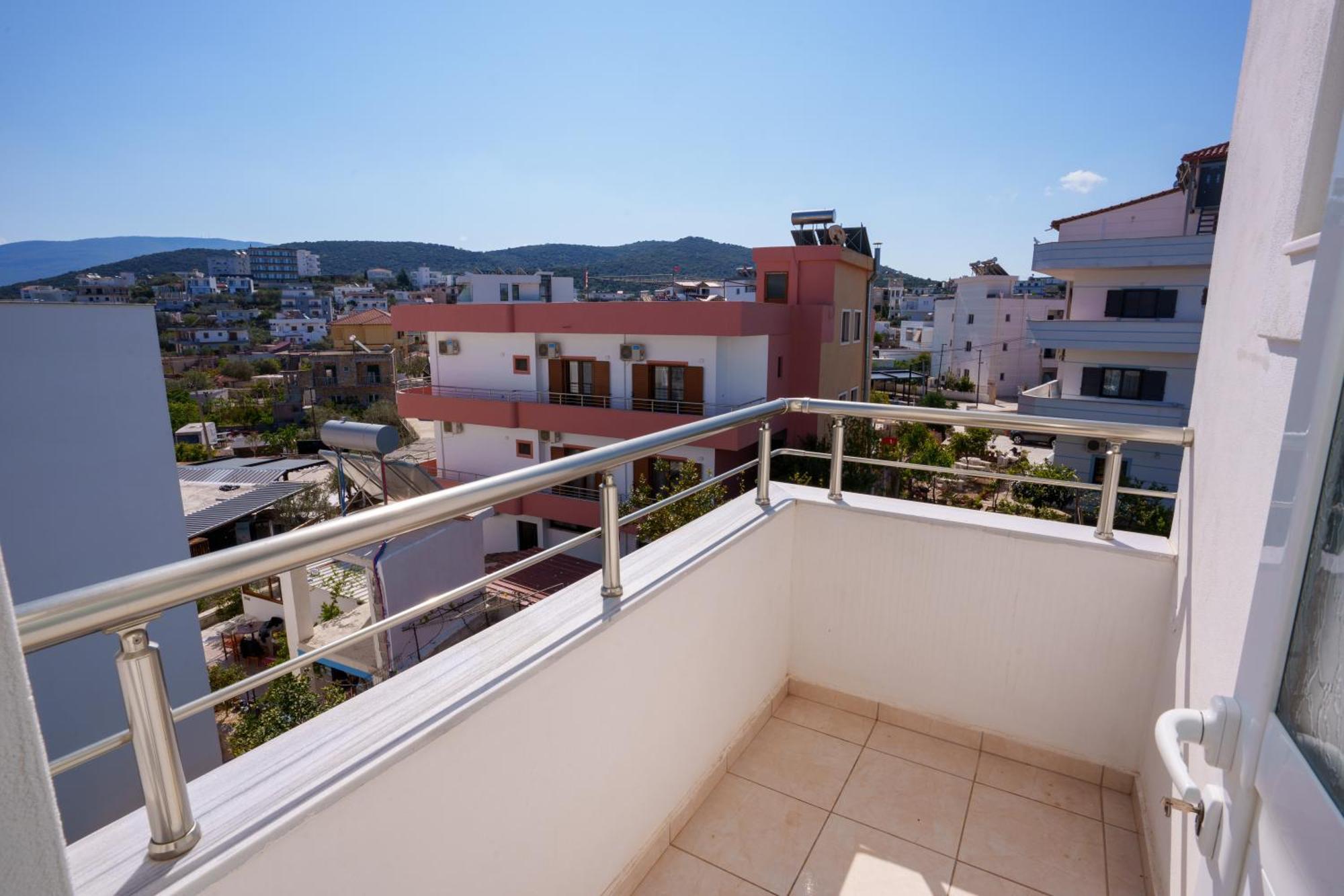 Near The Sea Apartments Nano كساميل المظهر الخارجي الصورة