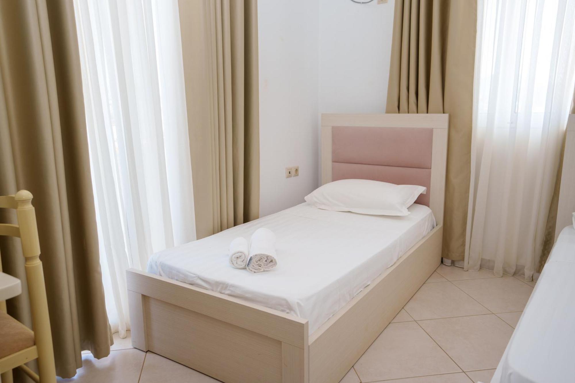 Near The Sea Apartments Nano كساميل المظهر الخارجي الصورة